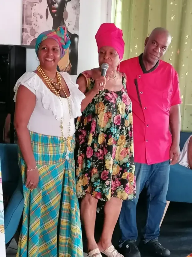 Événement La Re-Naissance en tenue traditionnelle